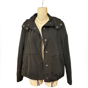 ANN Taylor windbreaker with‎ removable hood.